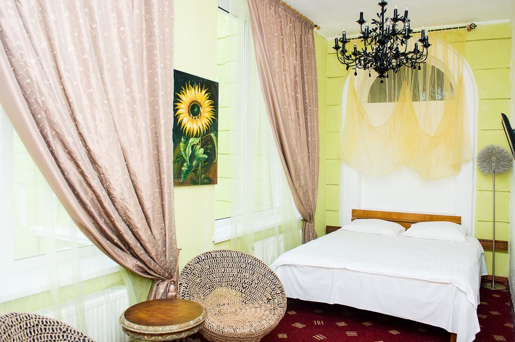 Guest House De Rishelye Odessa Luaran gambar